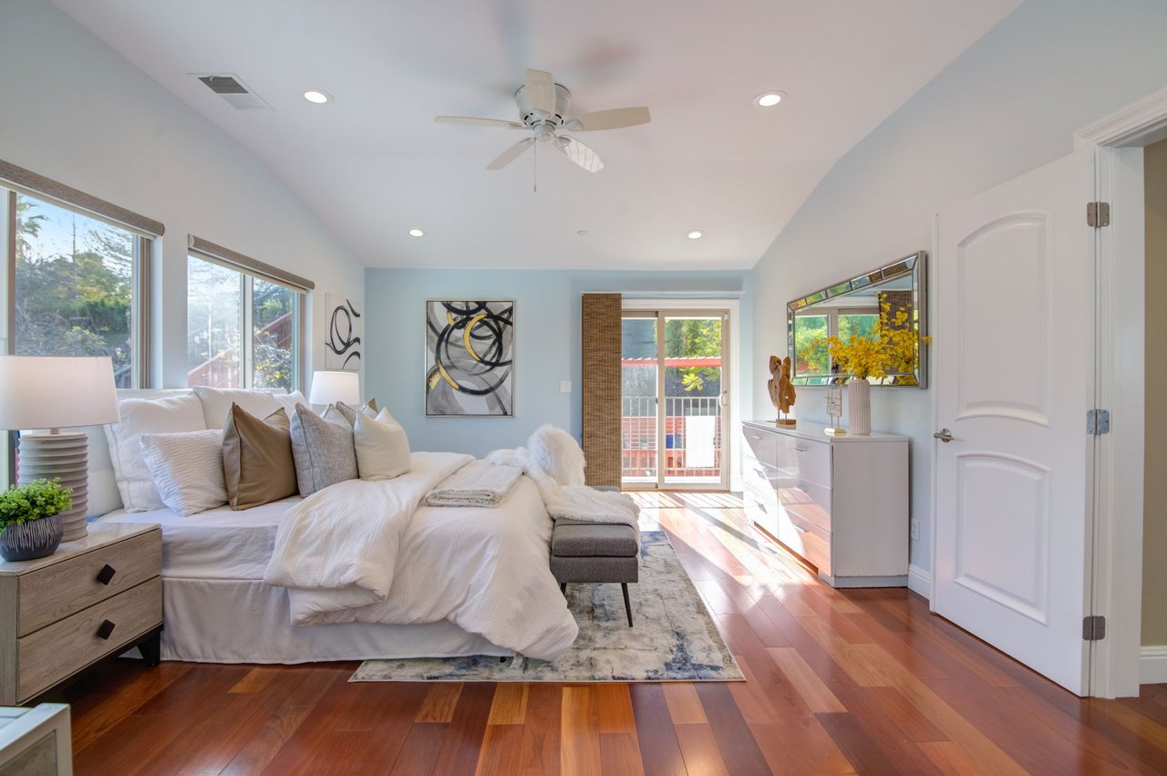 3902 Mars Court