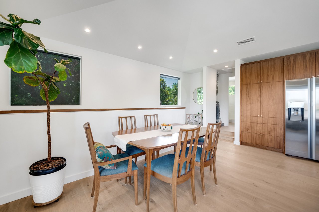 Studio City Modern 1 Bedroom + Office Loft