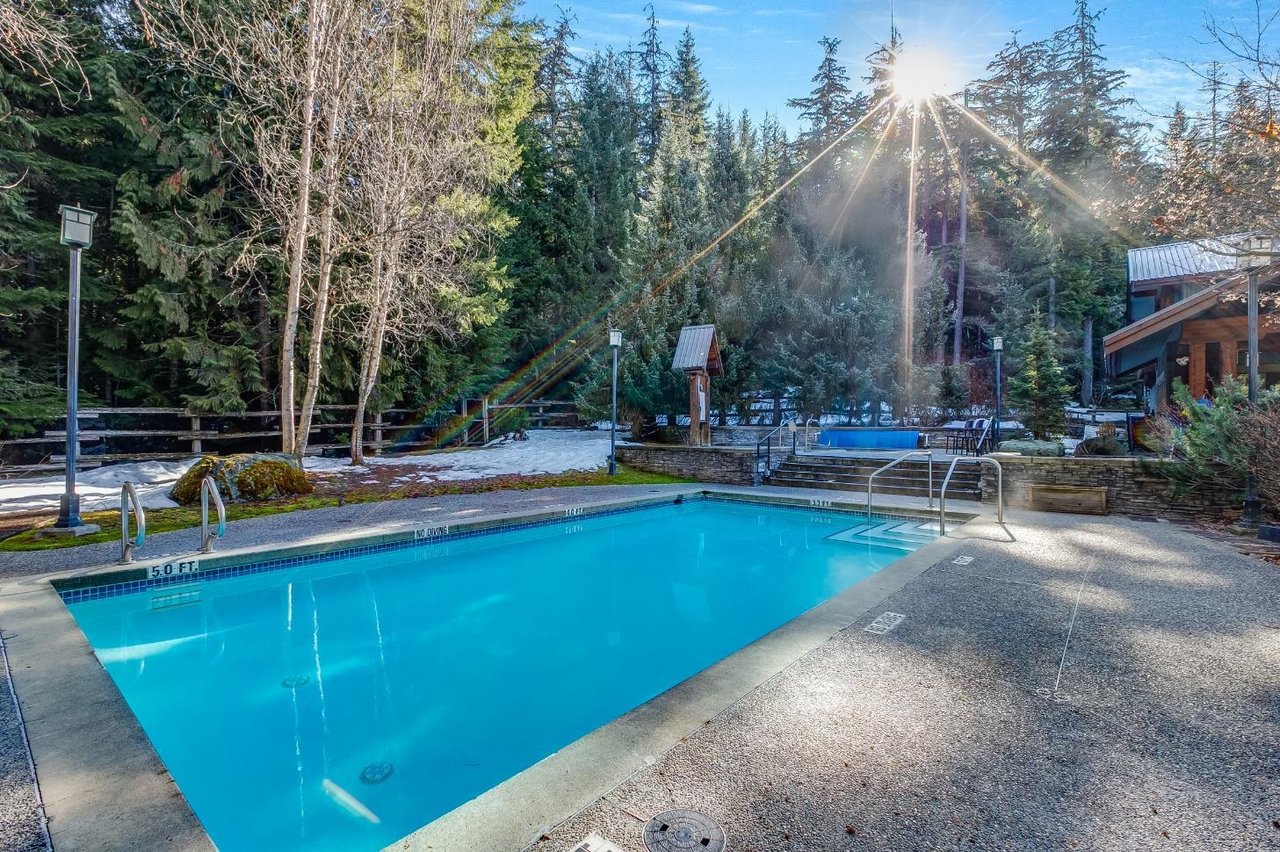404 G4-4653 Blackcomb Wy