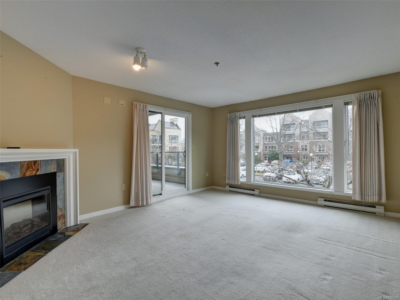 207-3969 Shelbourne St