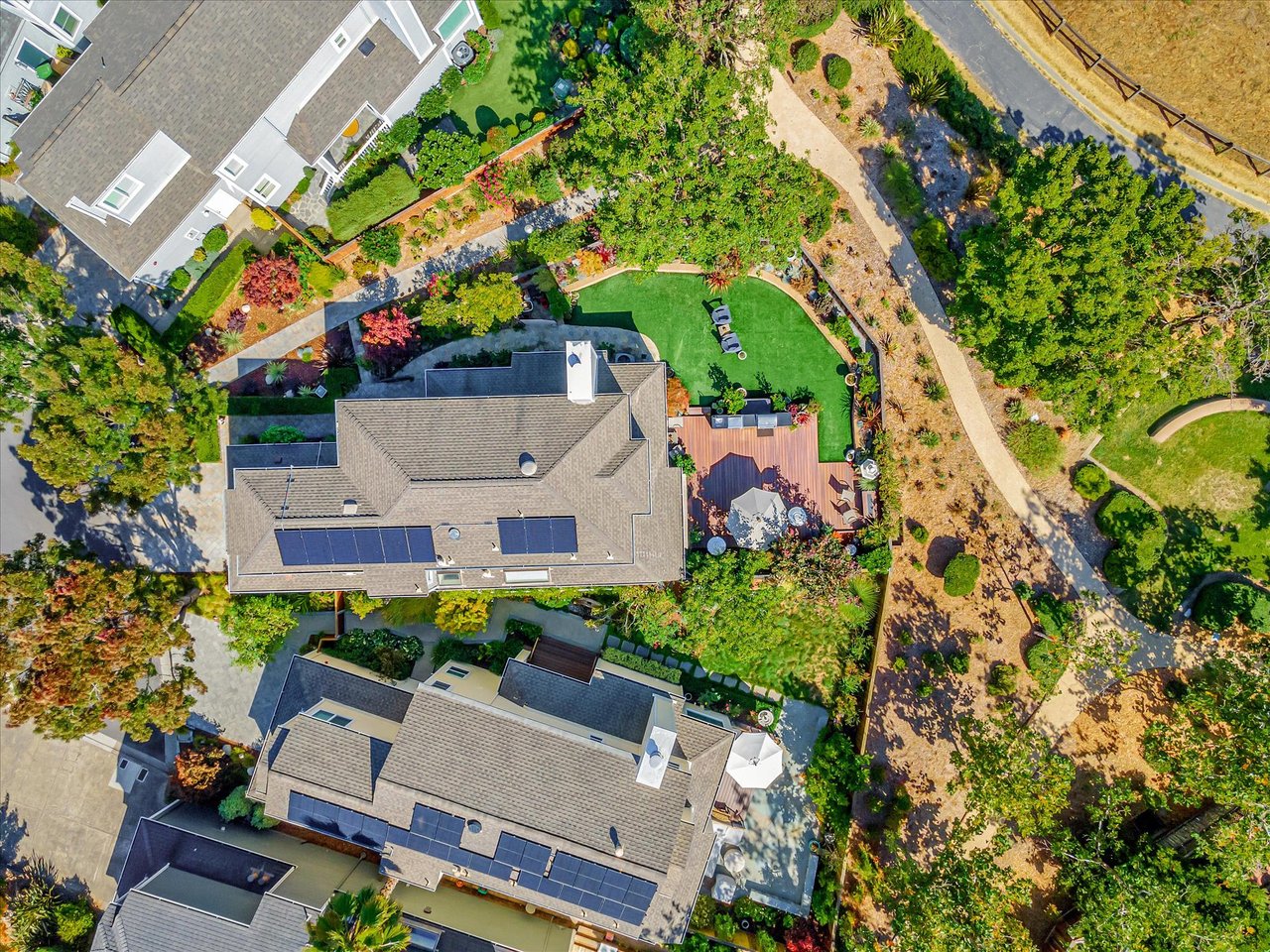 17 Crystal Creek Ct