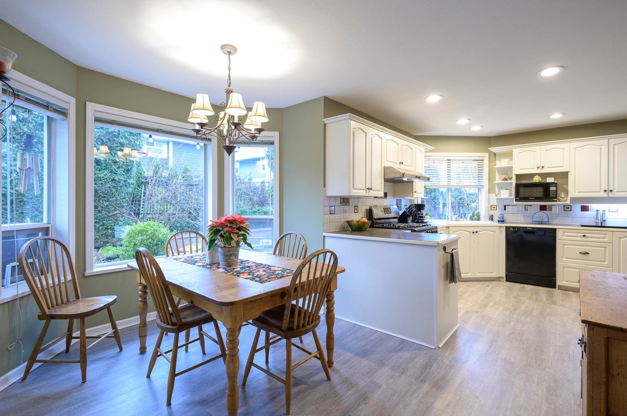 5068 Bentley Dr