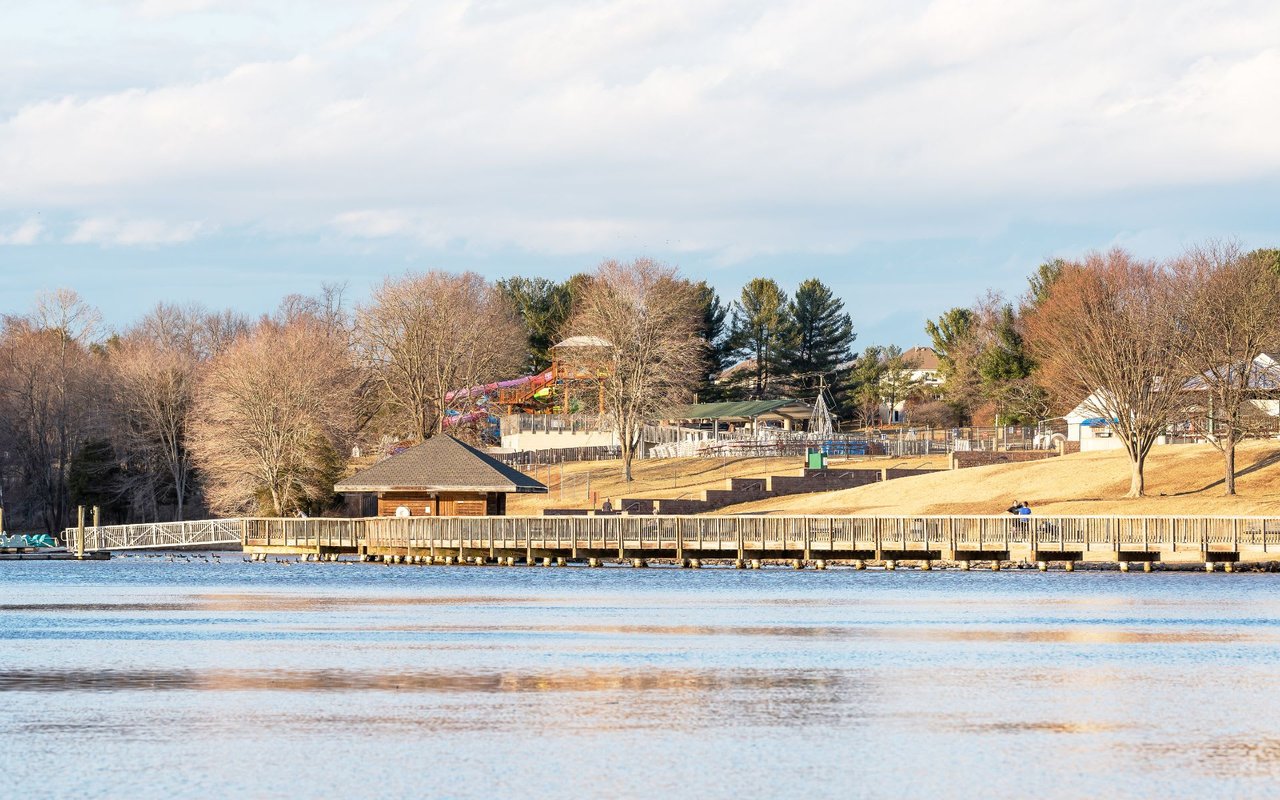 Lake of the Woods, Locust Grove