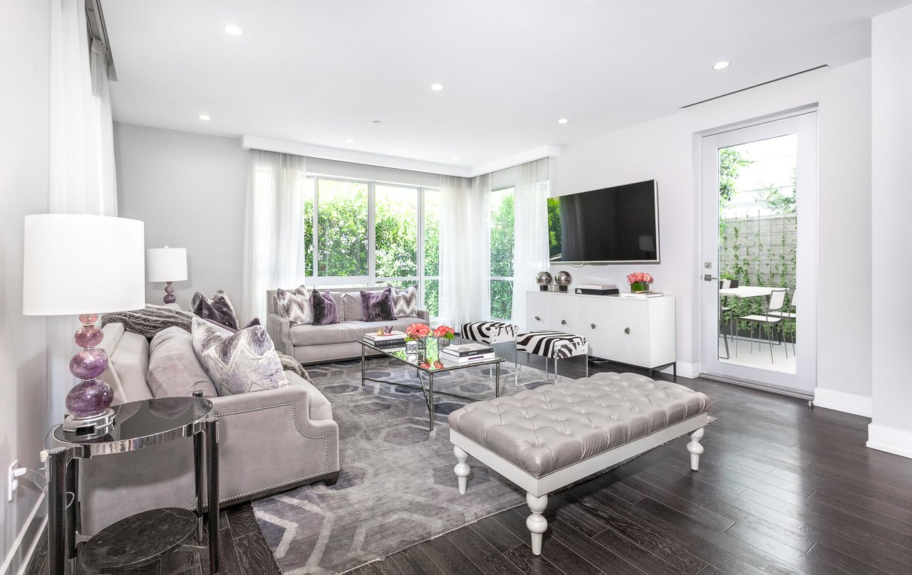 460 N Palm Drive Unit 106