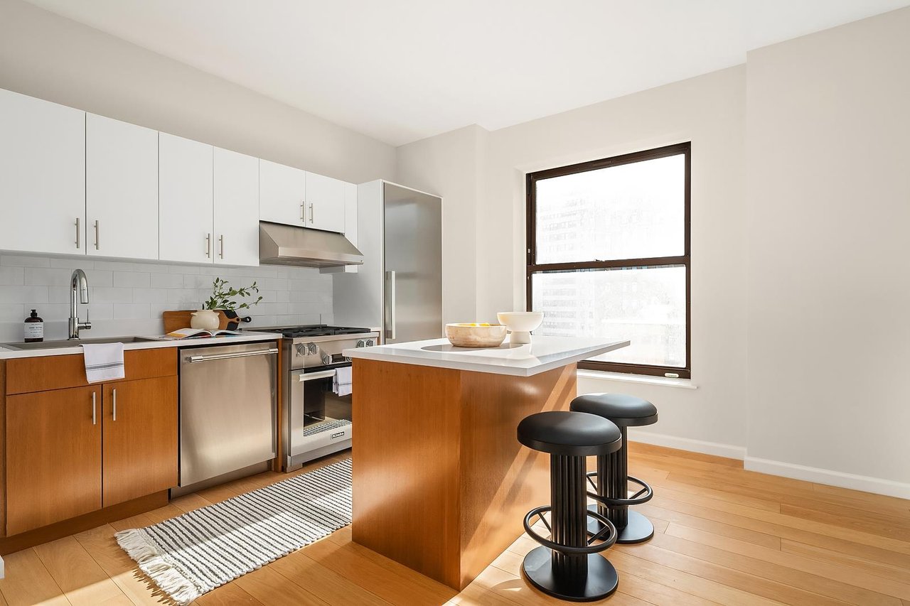 20 West Street, Apt 18-F