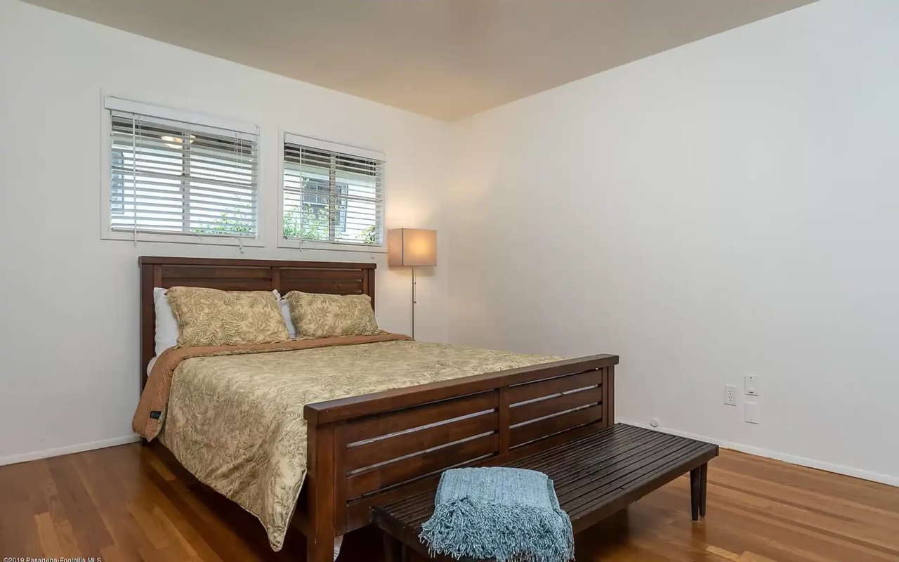 3255 Primavera St
