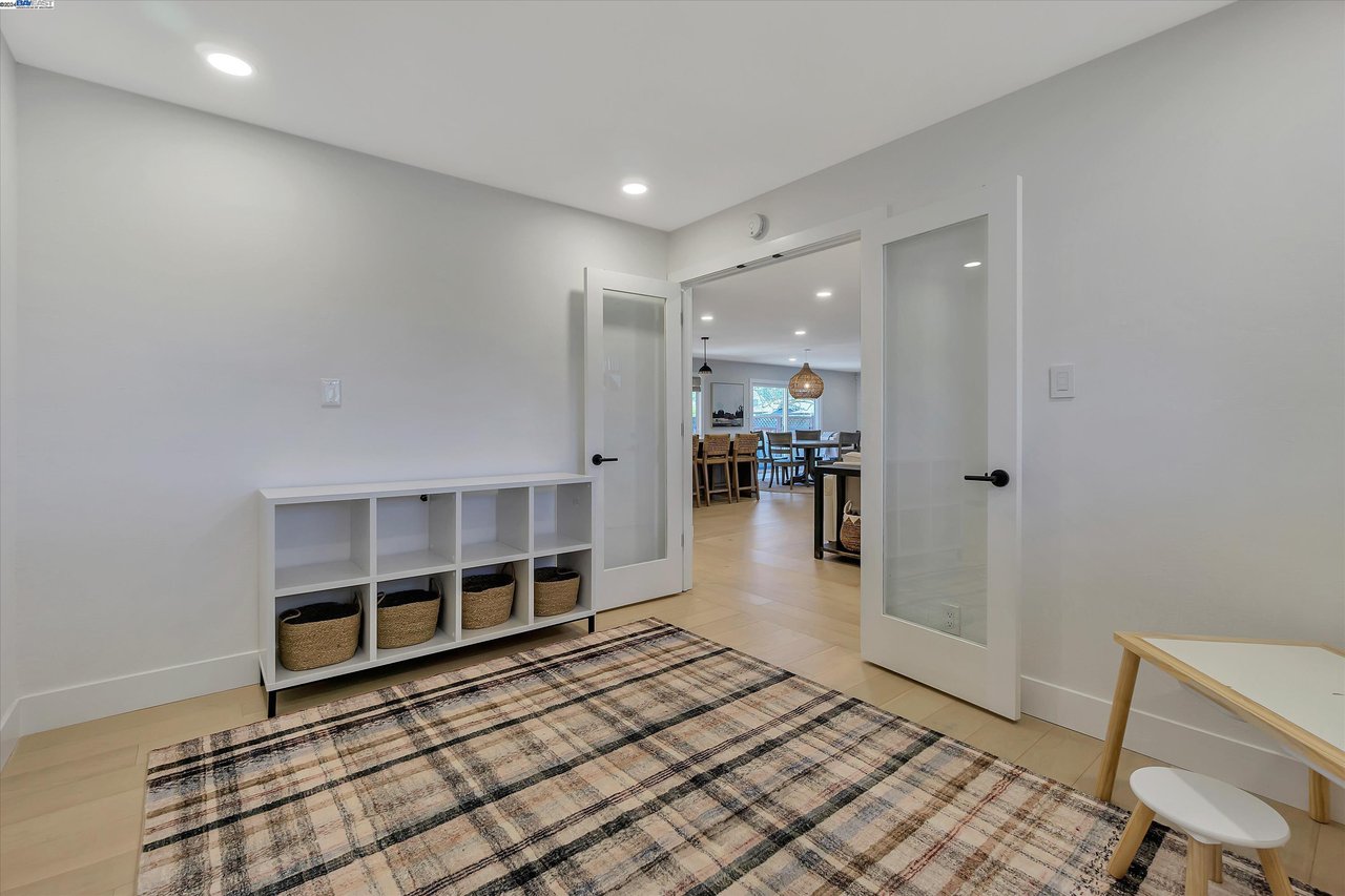 926 Amhurst Ct
