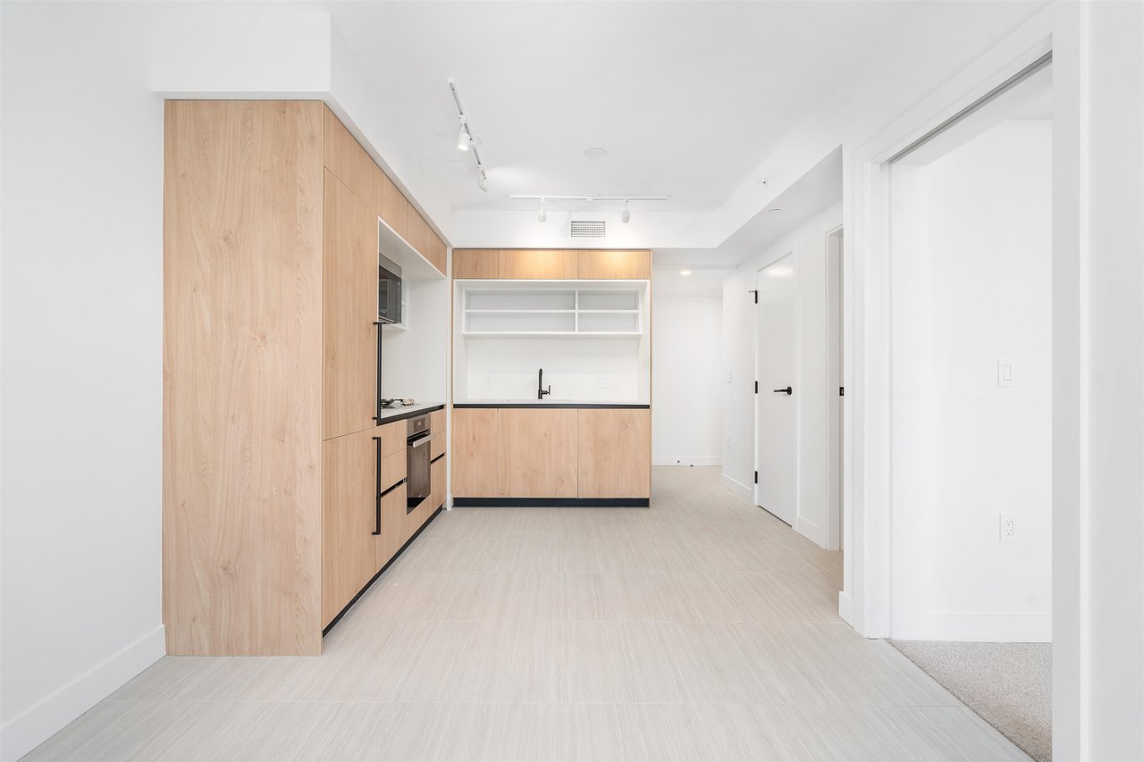 206-5058 Joyce St