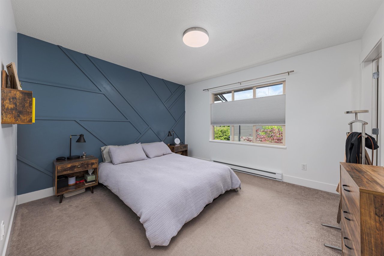 1195 Village Green Wy