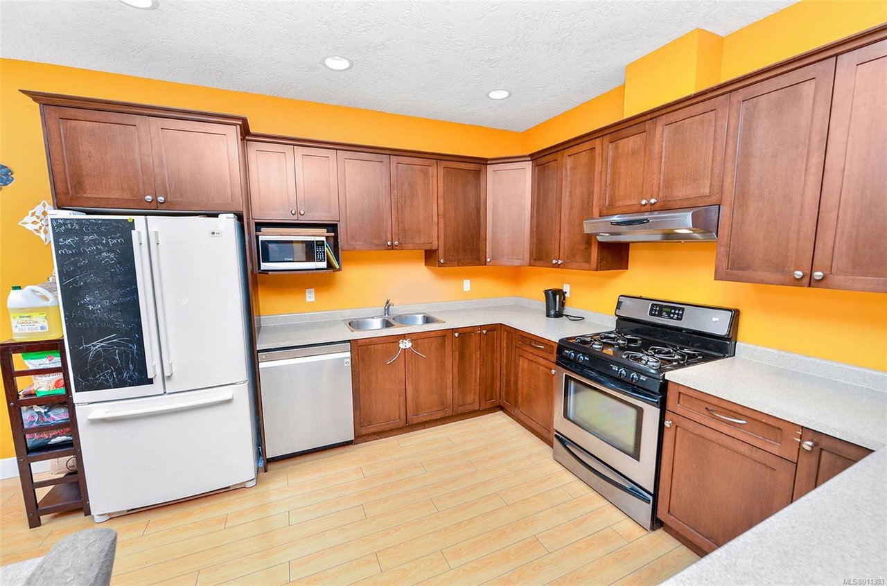 108-1924 Maple Ave, Sooke