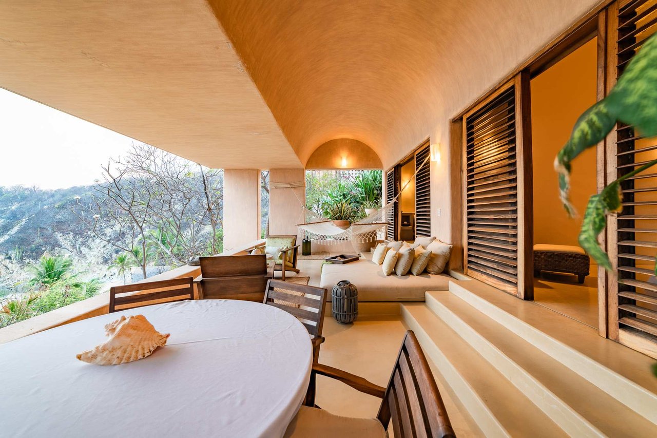 4 bedroom, Single Family Homes, Villa Mactzil, Montecito Beach Village