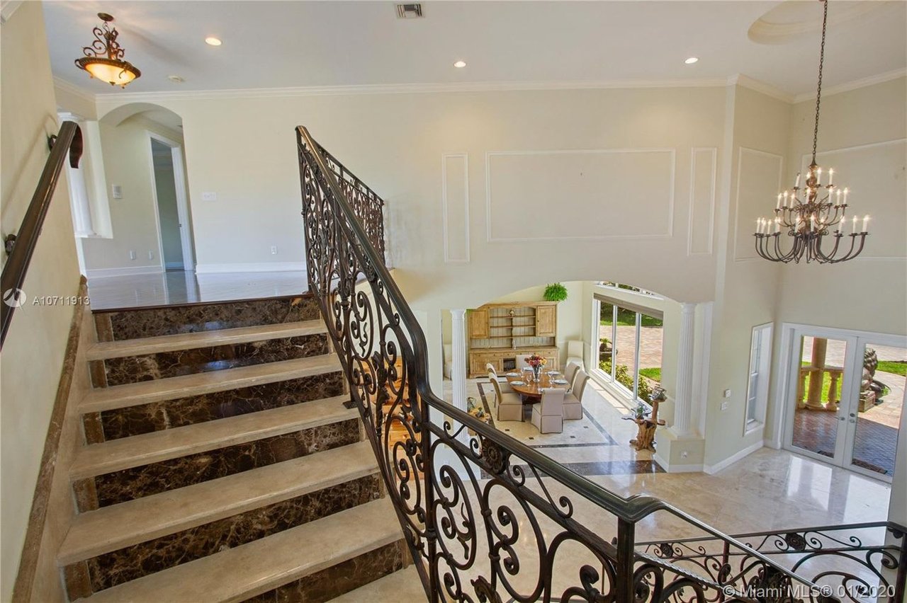 1121 SE 13th Ave
