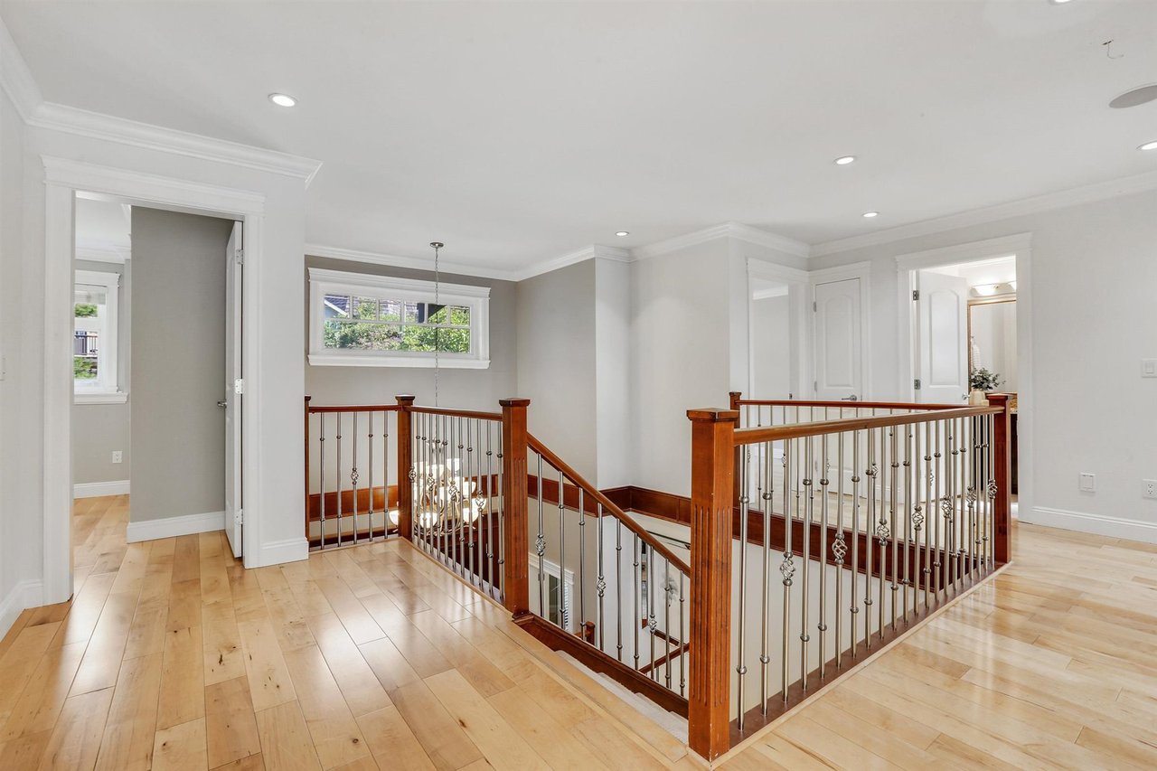 171 W Kings Rd