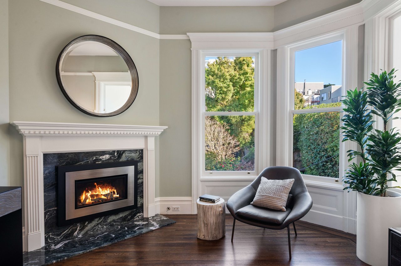 Grand Pacific Heights Home on a Coveted Flat Block between Lafayette & Alta Plaza Parks