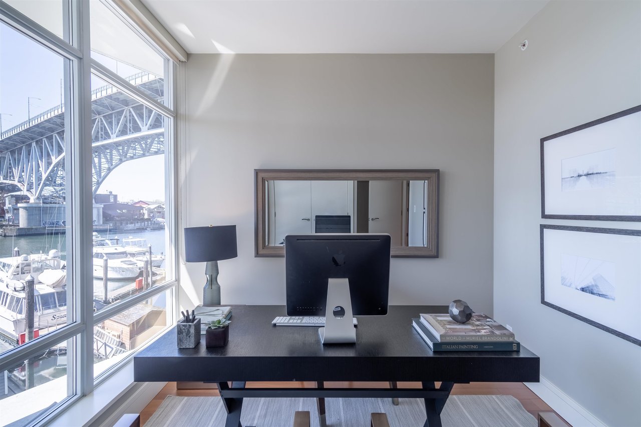 203-628 Kinghorne Mews, Vancouver