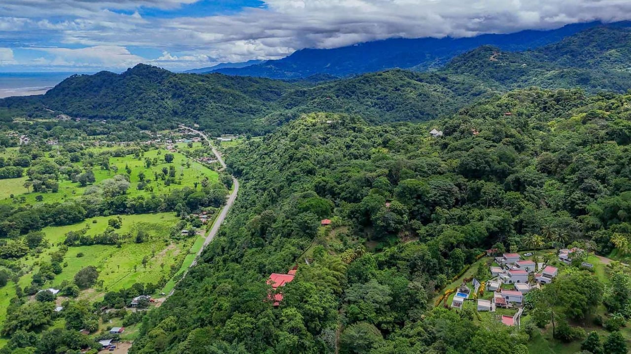 Secure Gated Villa Community, Ojochal, Puntarenas