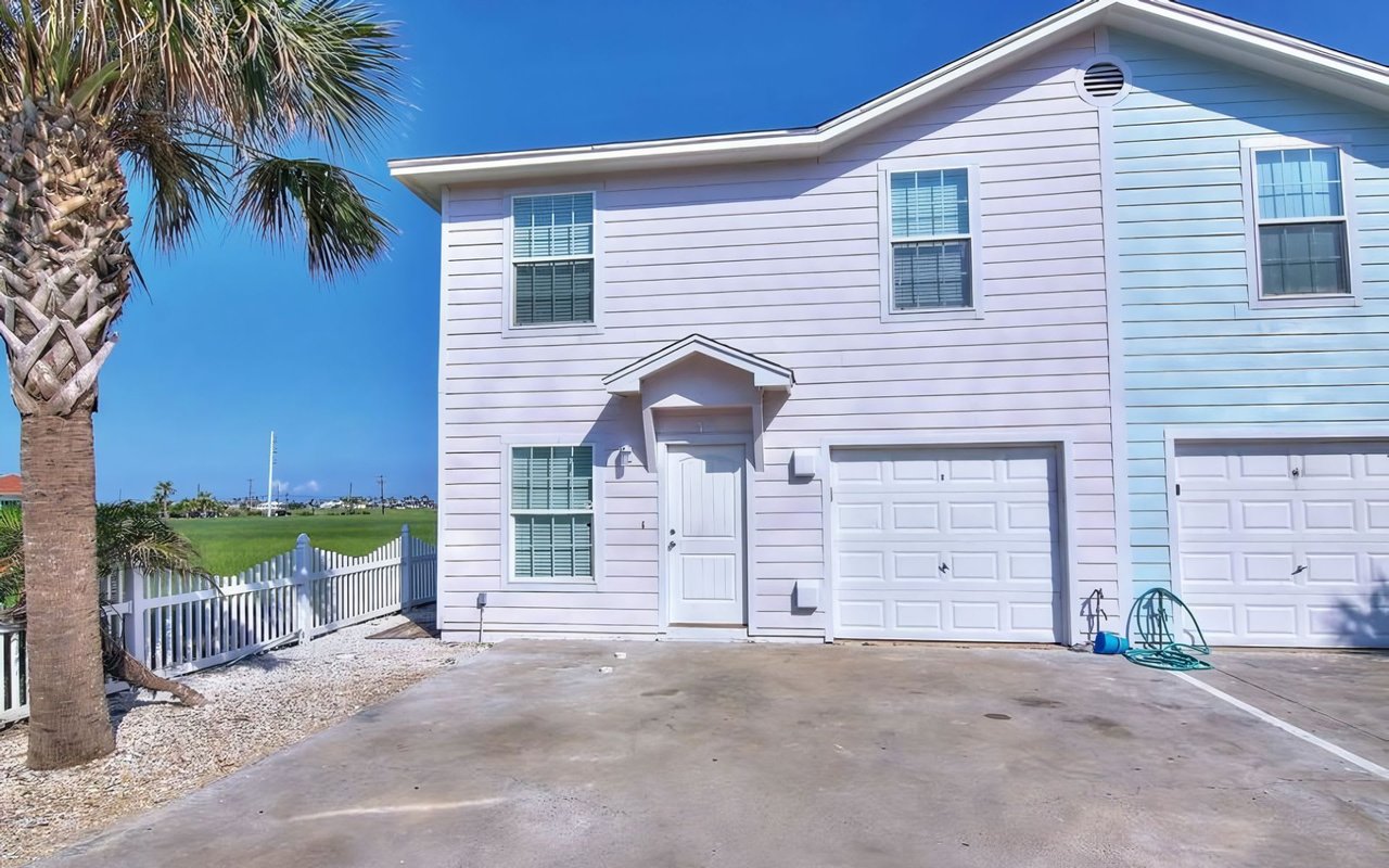 Turnkey Condo For Sale in Port Aransas