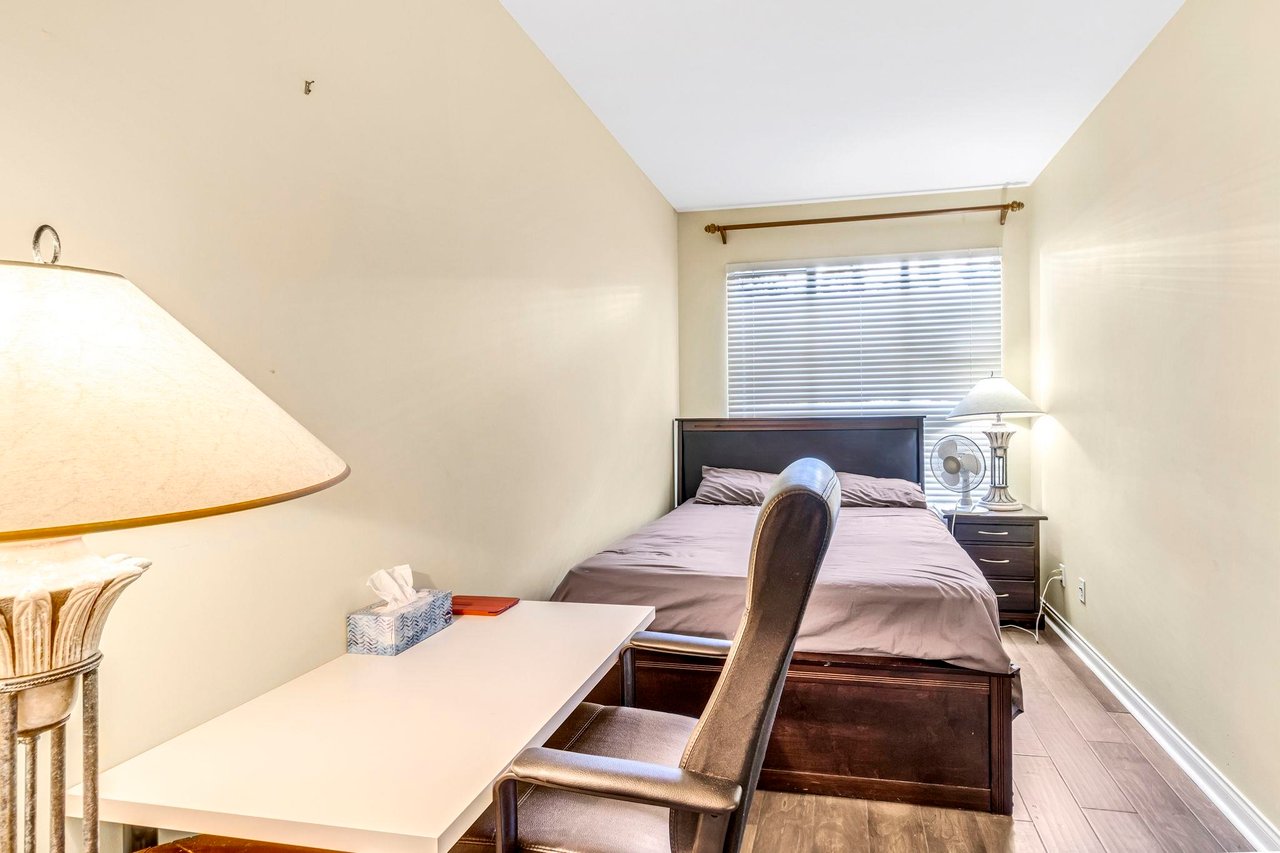 217-5735 Hampton Pl