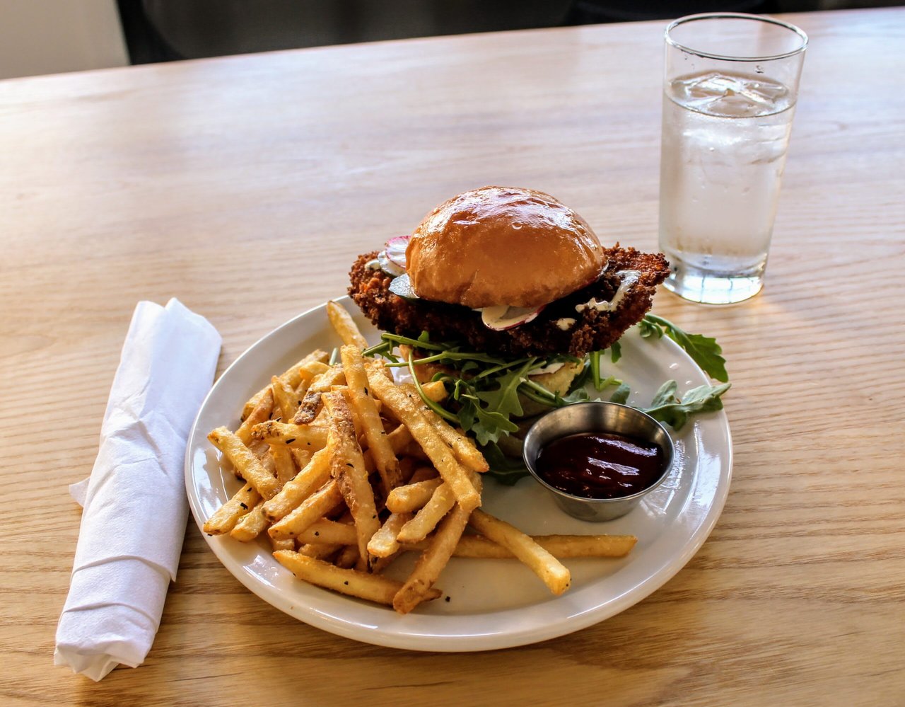 Magpie: the new corner Diner