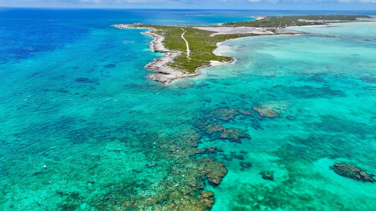 Tarpon Point-Ambergris Cay