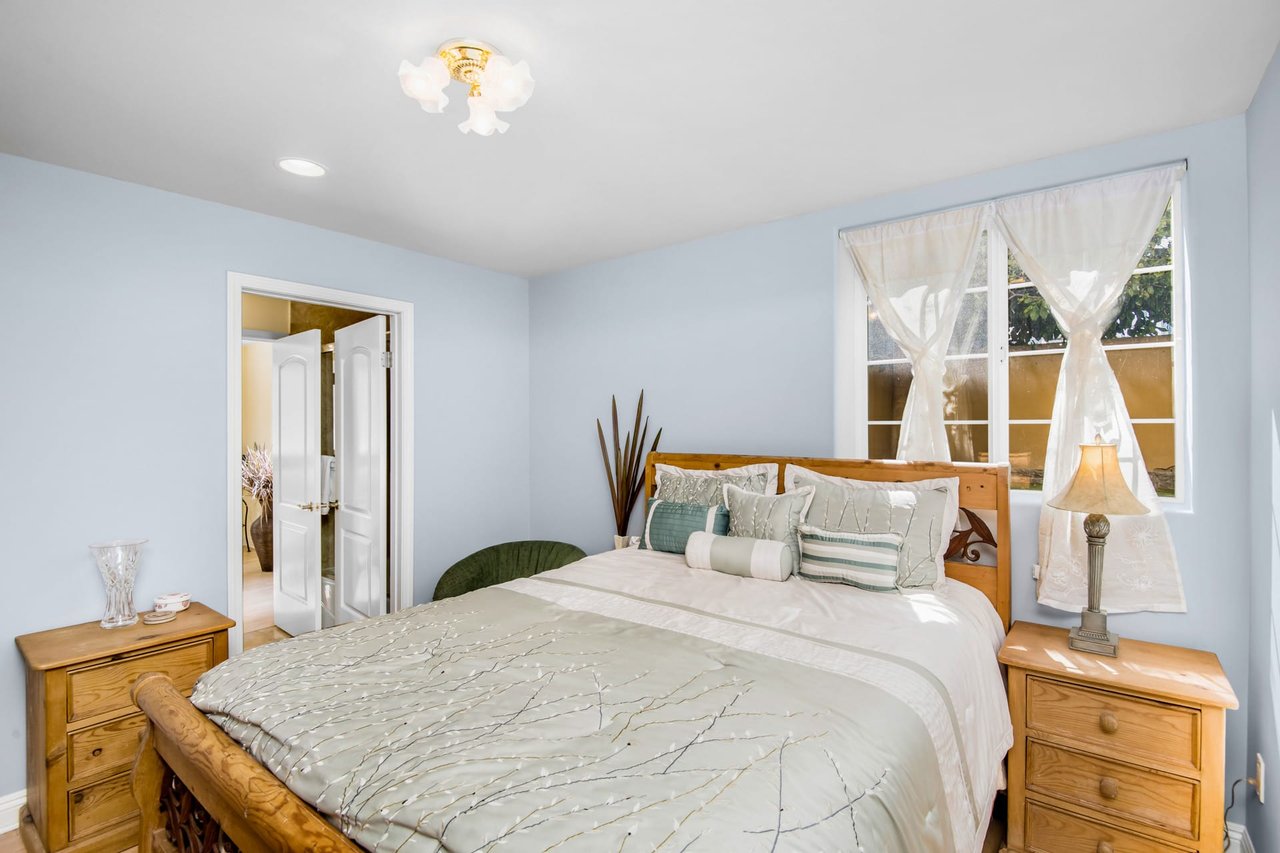 1044 7th Street