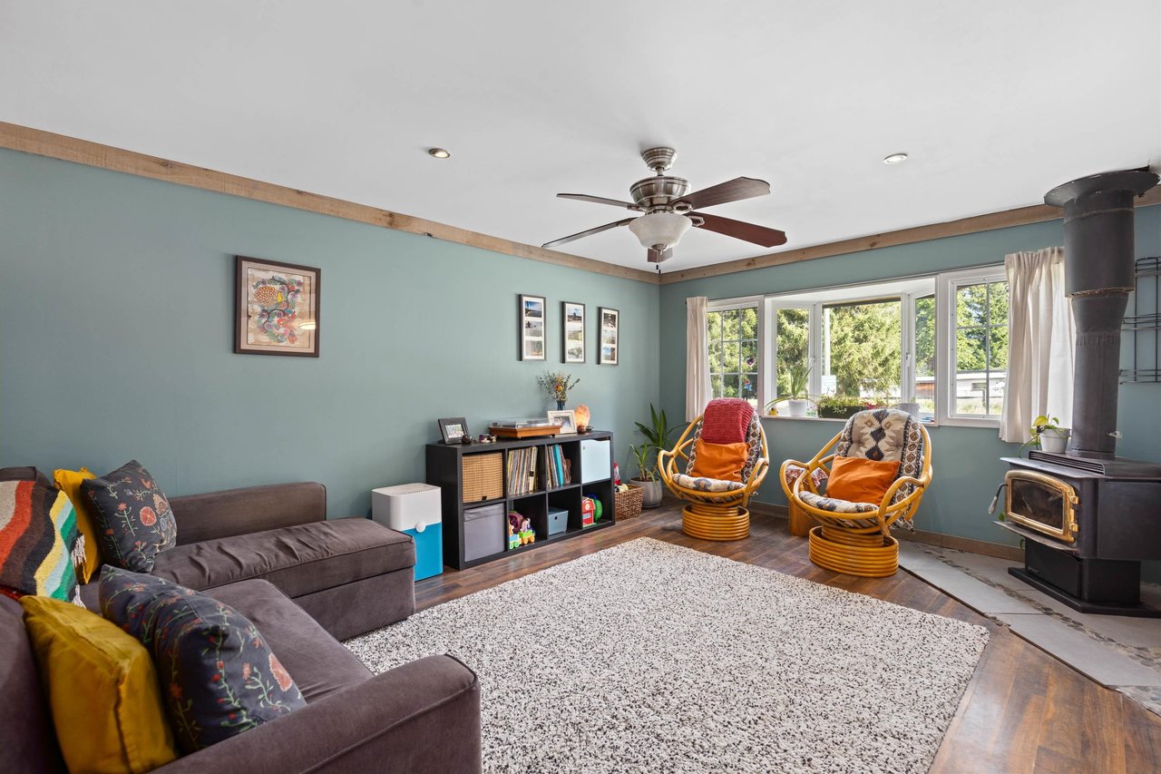 1-7617 Pemberton Meadows Rd