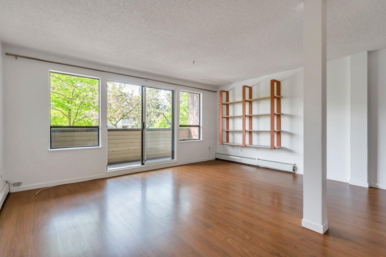 207-853 E 7th Ave