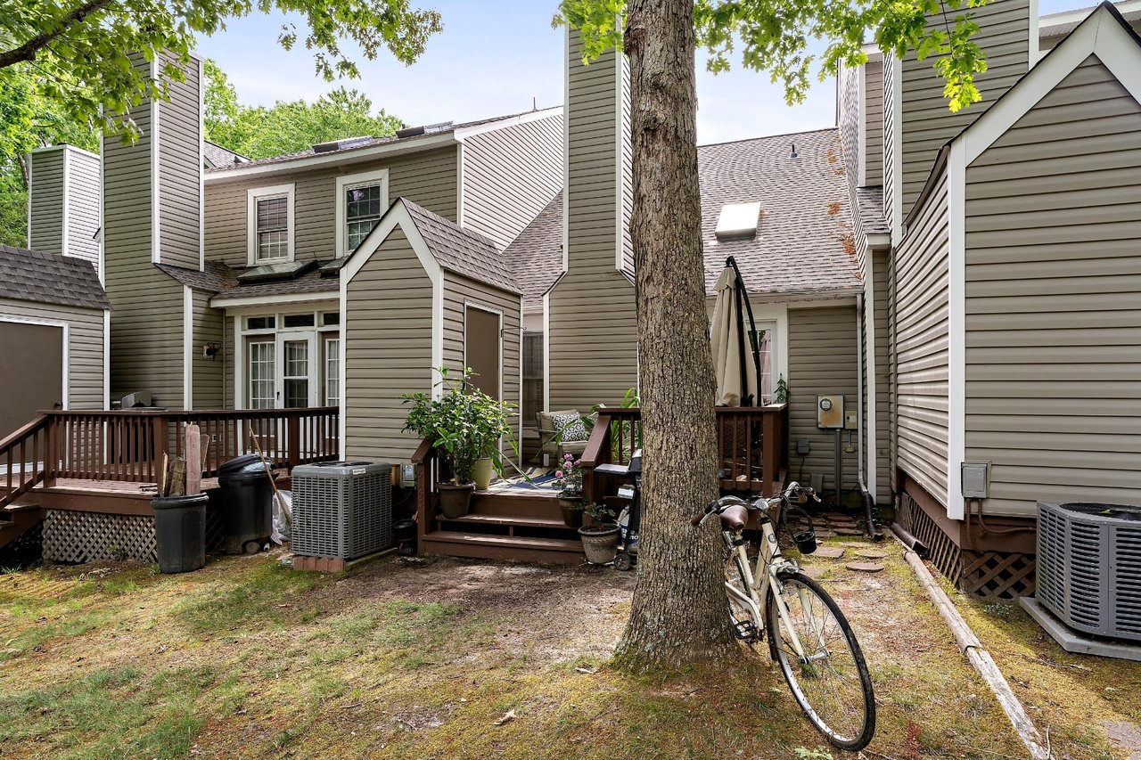 6153 Rolling Forest Circle