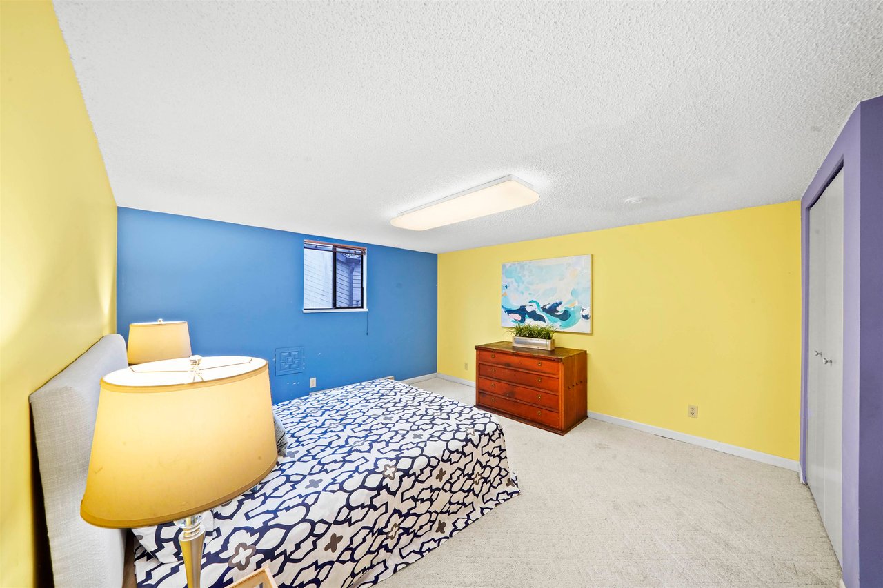 1106 Lombardy Dr