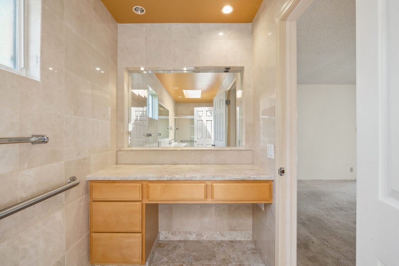 555 Talbot Ave