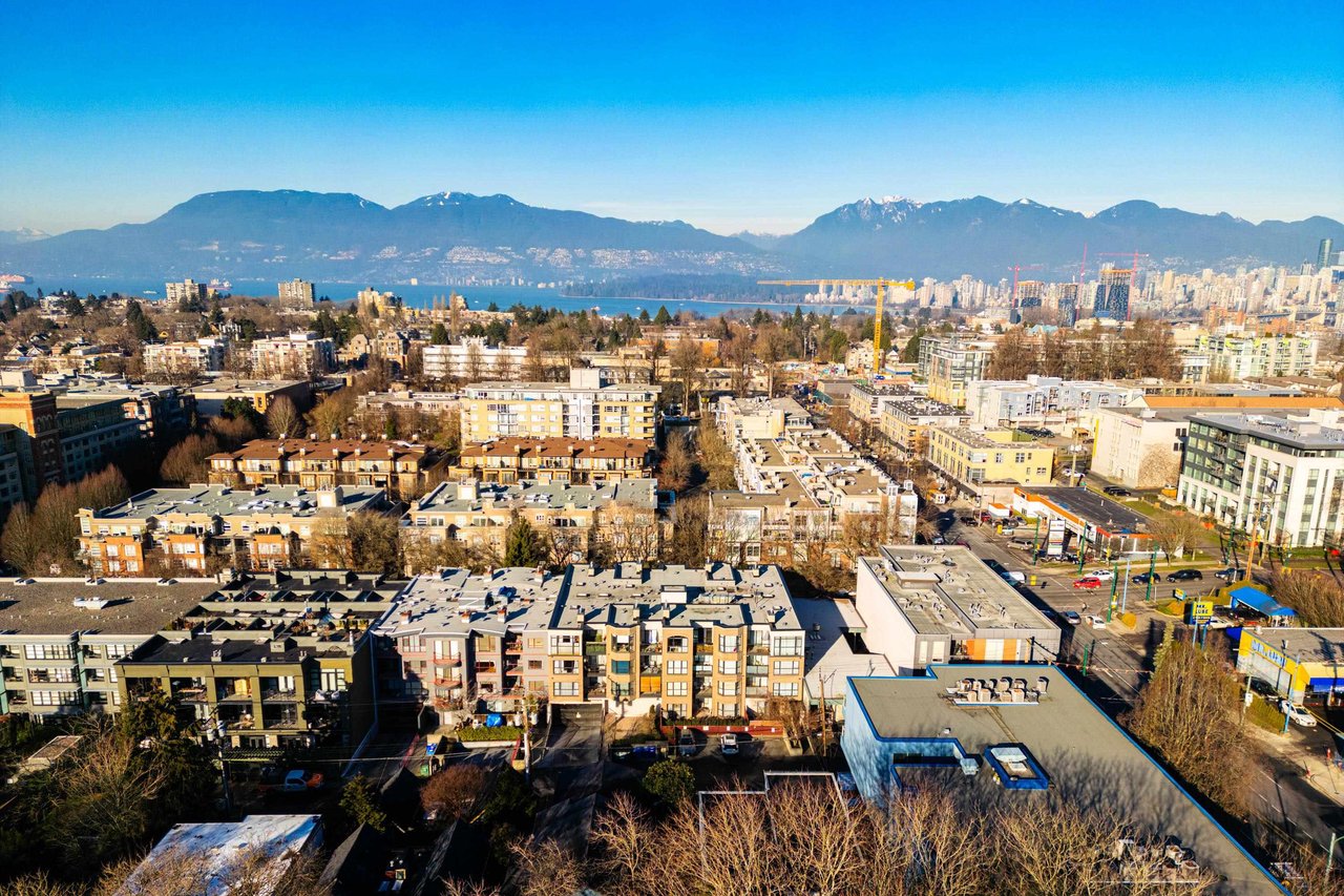103-2130 W 12th Avenue, Vancouver