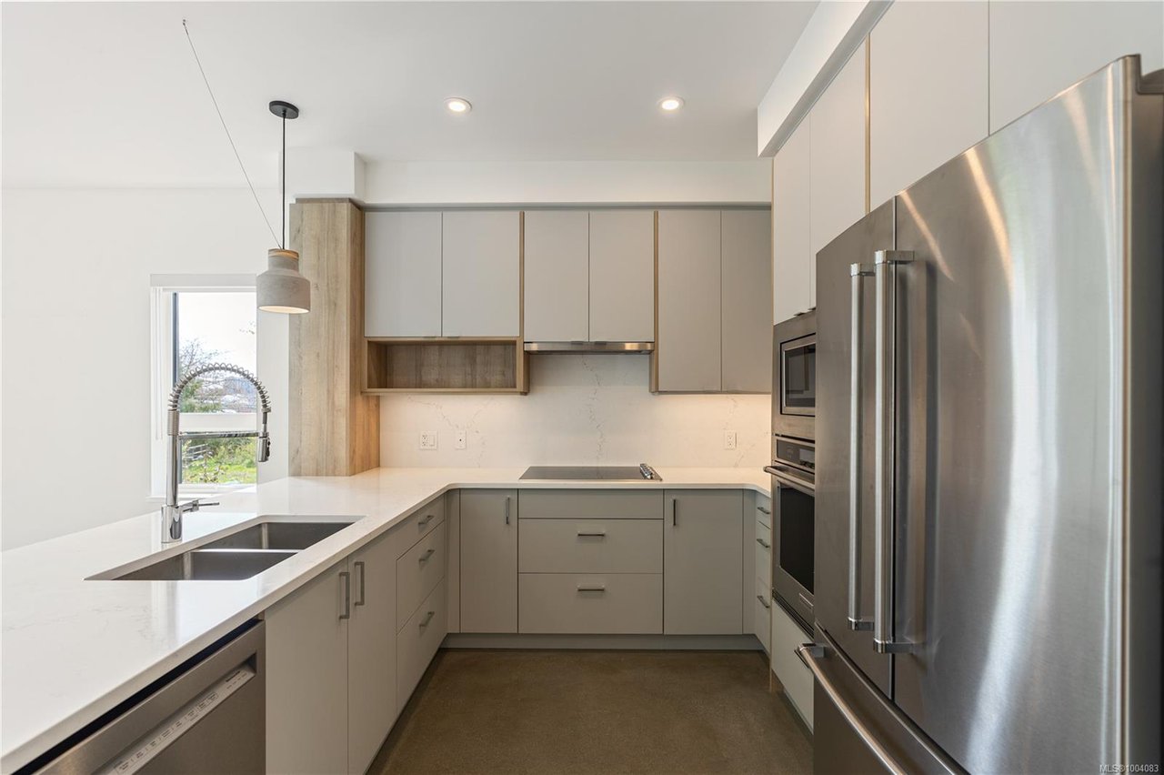 109-757 Tyee Rd