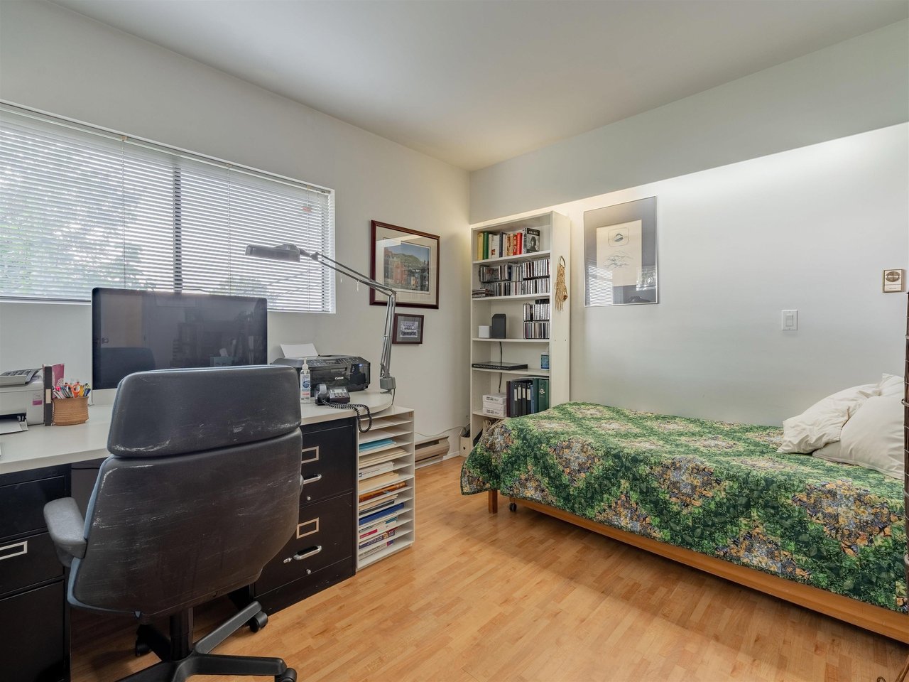 4554 Sunland Pl