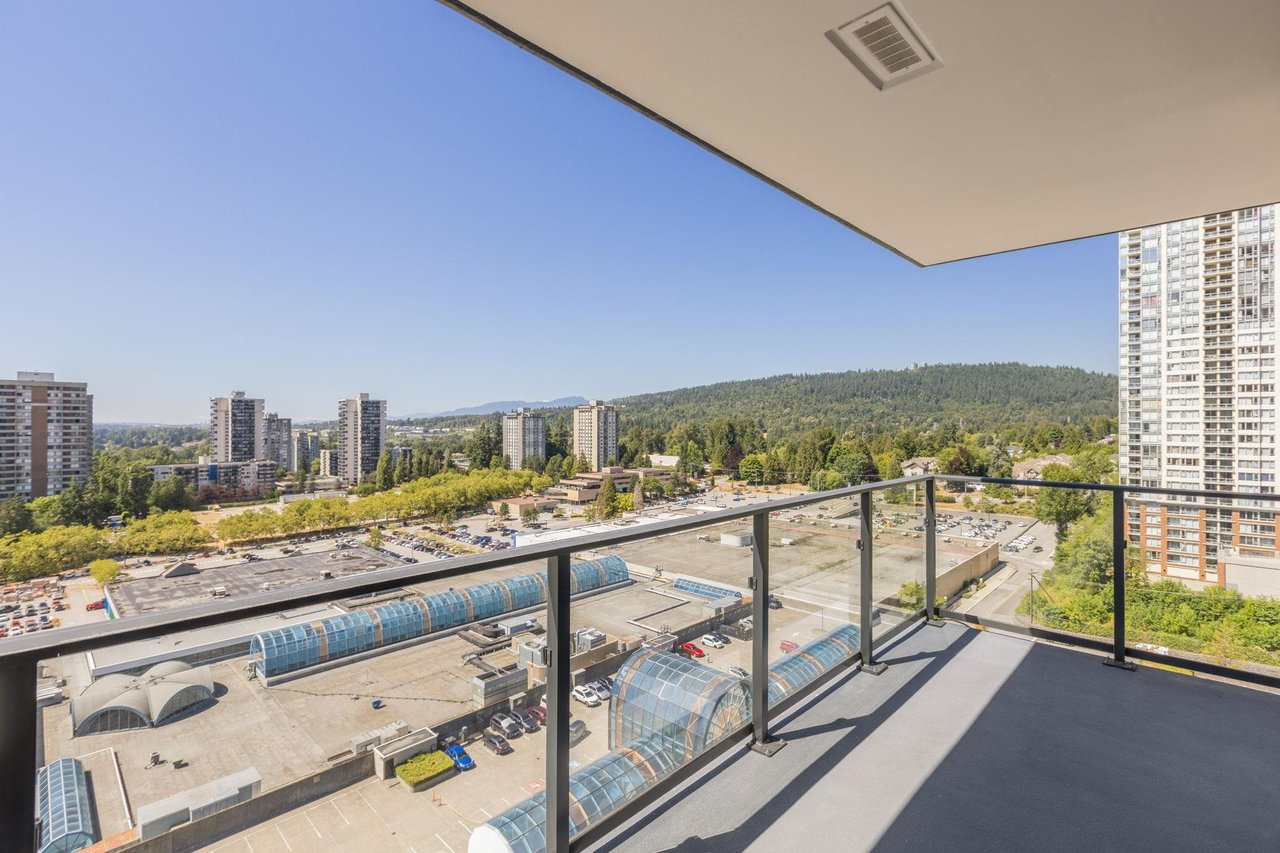 1210-3809 Evergreen Pl
