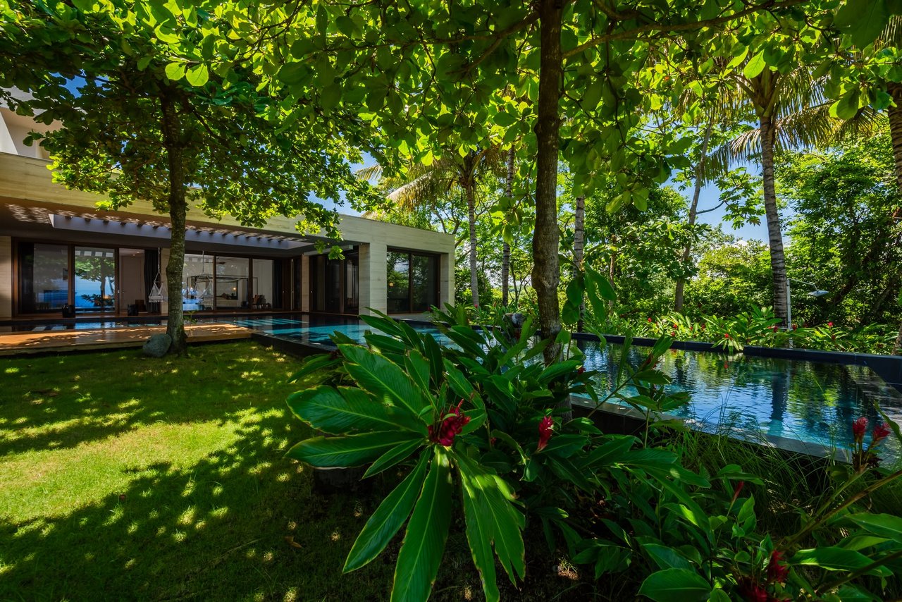 La Libertad | Near the Coast House For Sale in Papagayo