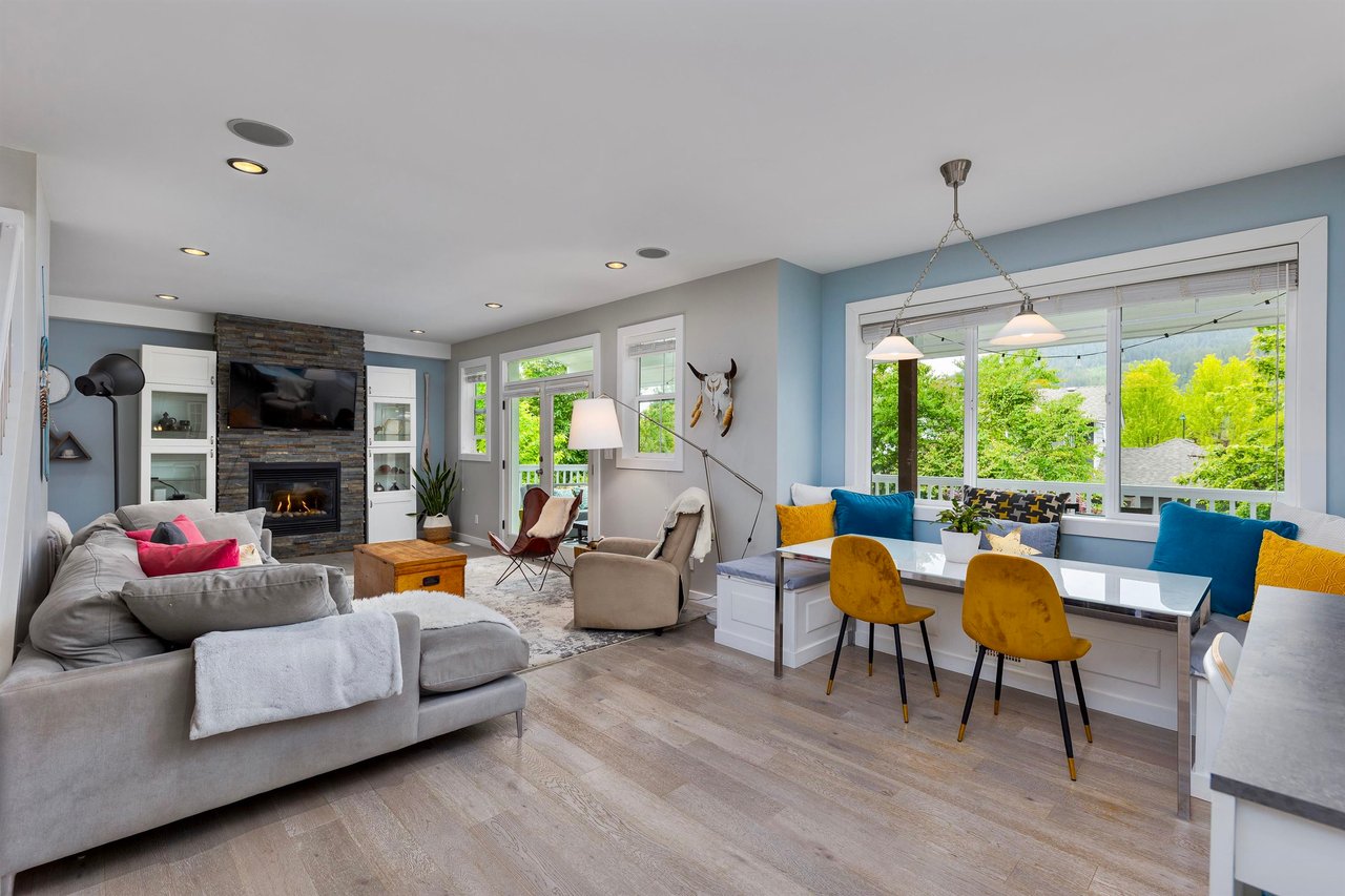 1039 Jay Cres