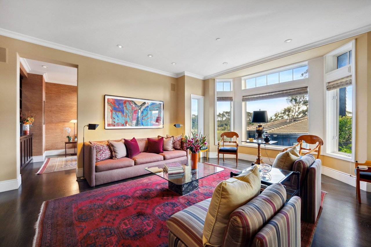 54 De Silva Island Drive