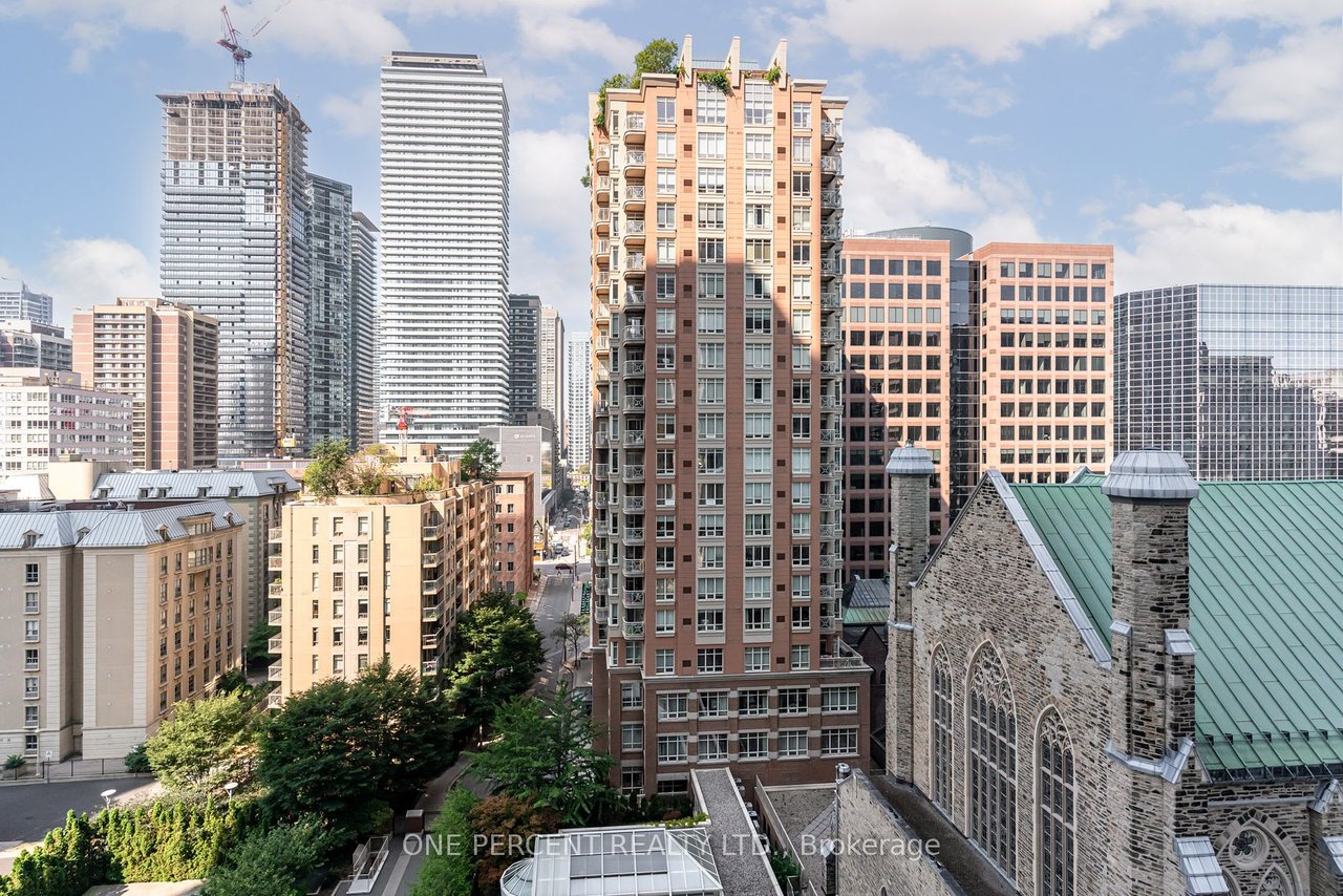 28 Ted Rogers Way 1109