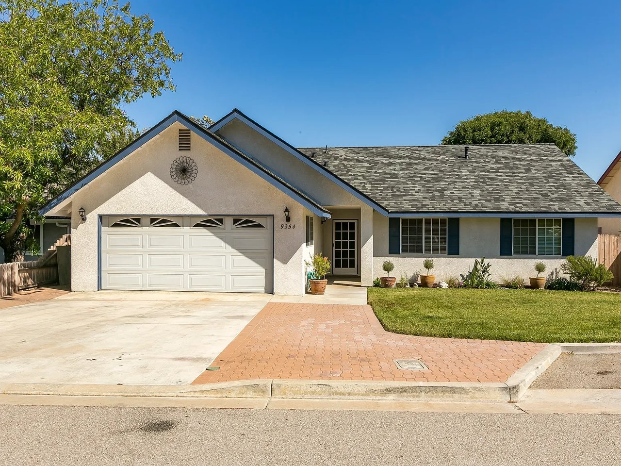 9354 La Paloma Ct