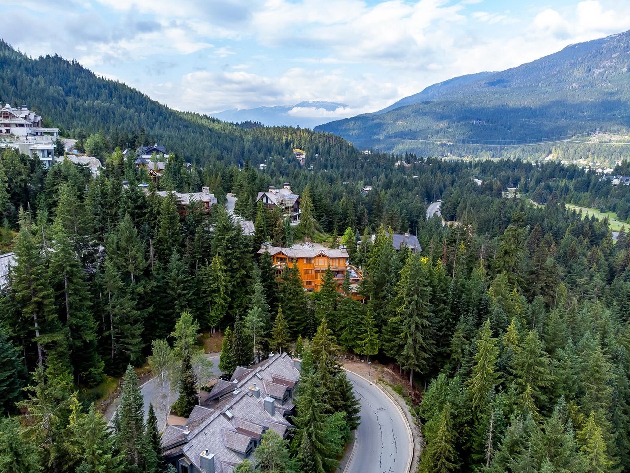 3852 Sunridge Court