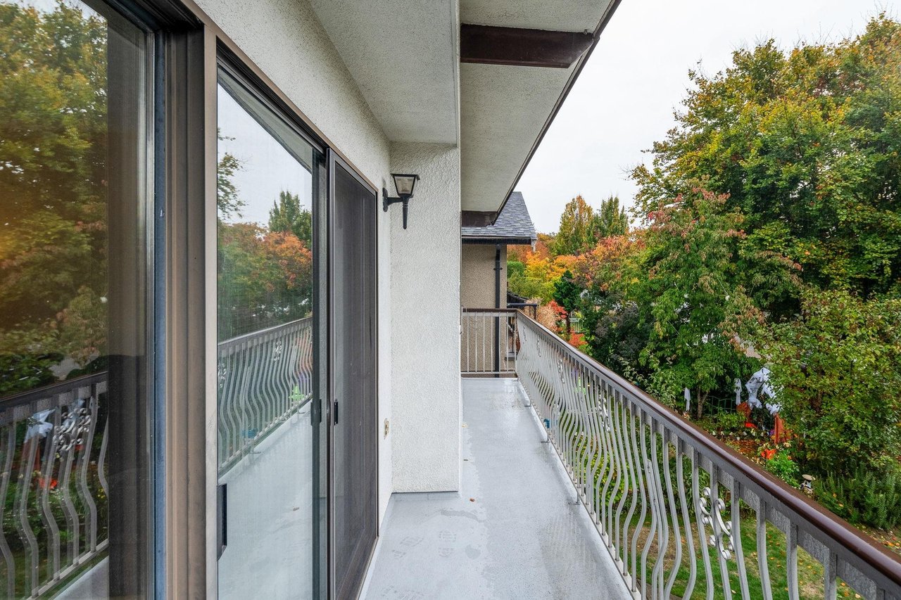 465 E 54th Ave