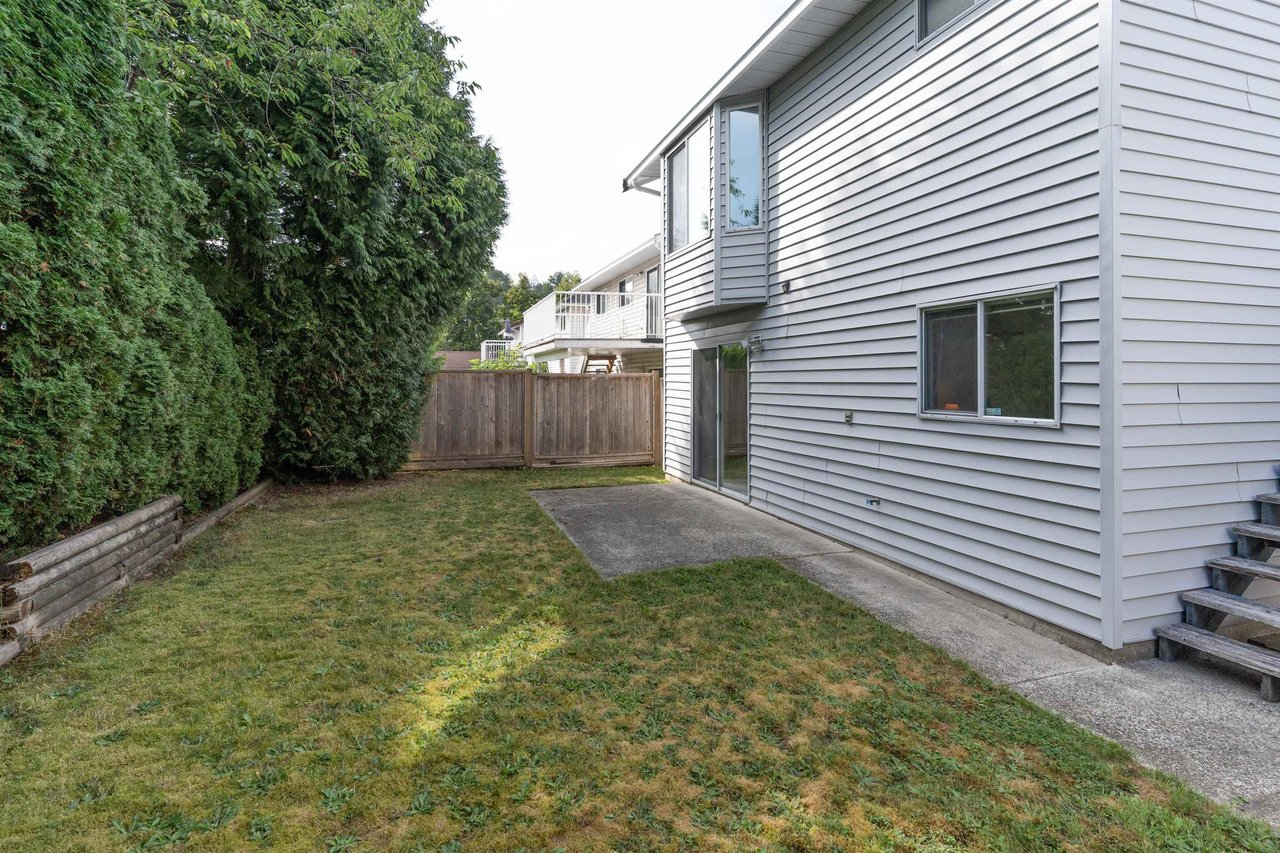 2556 Raven Ct