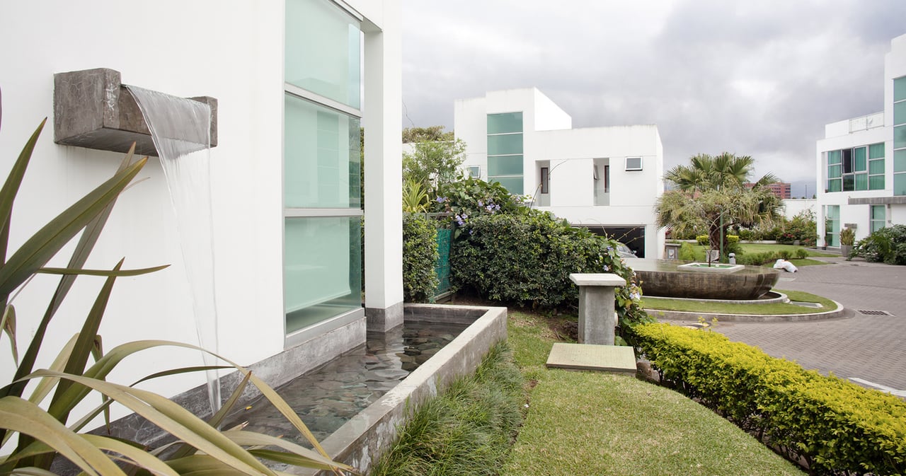 Contemporary Rooftop Terrace Home, Escazu, San Jose