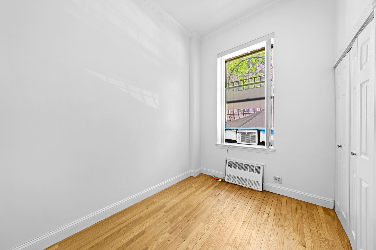 10-12 W 107th St, Unit 1A
