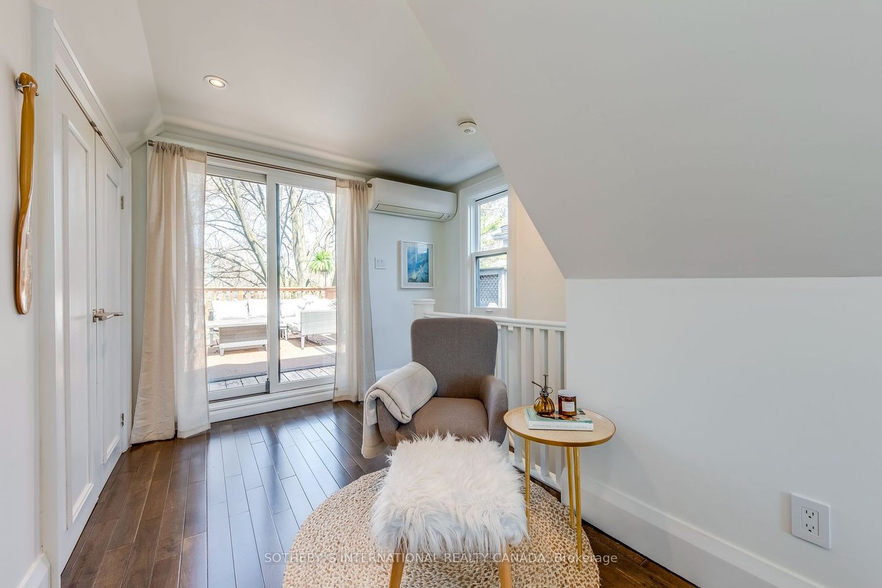 152 Riverdale Ave