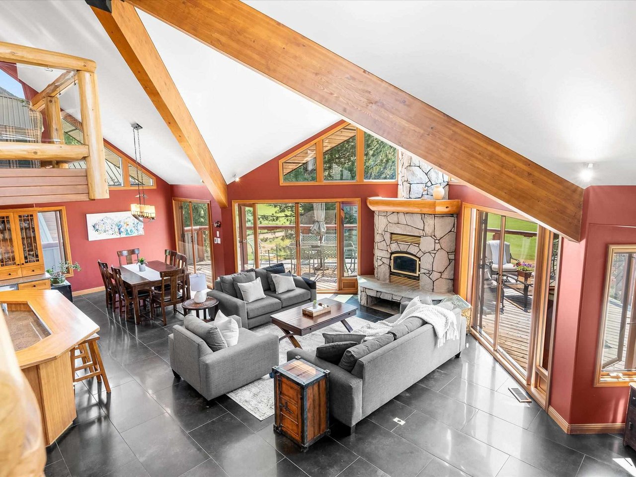 8162 Muirfield Cres
