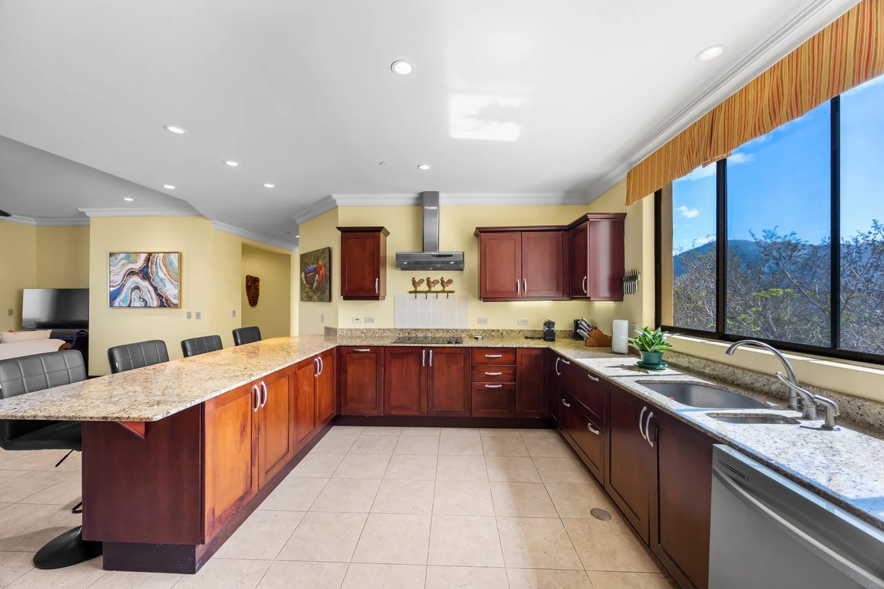 Ocean View Resort Condo, Conchal, Guanacaste