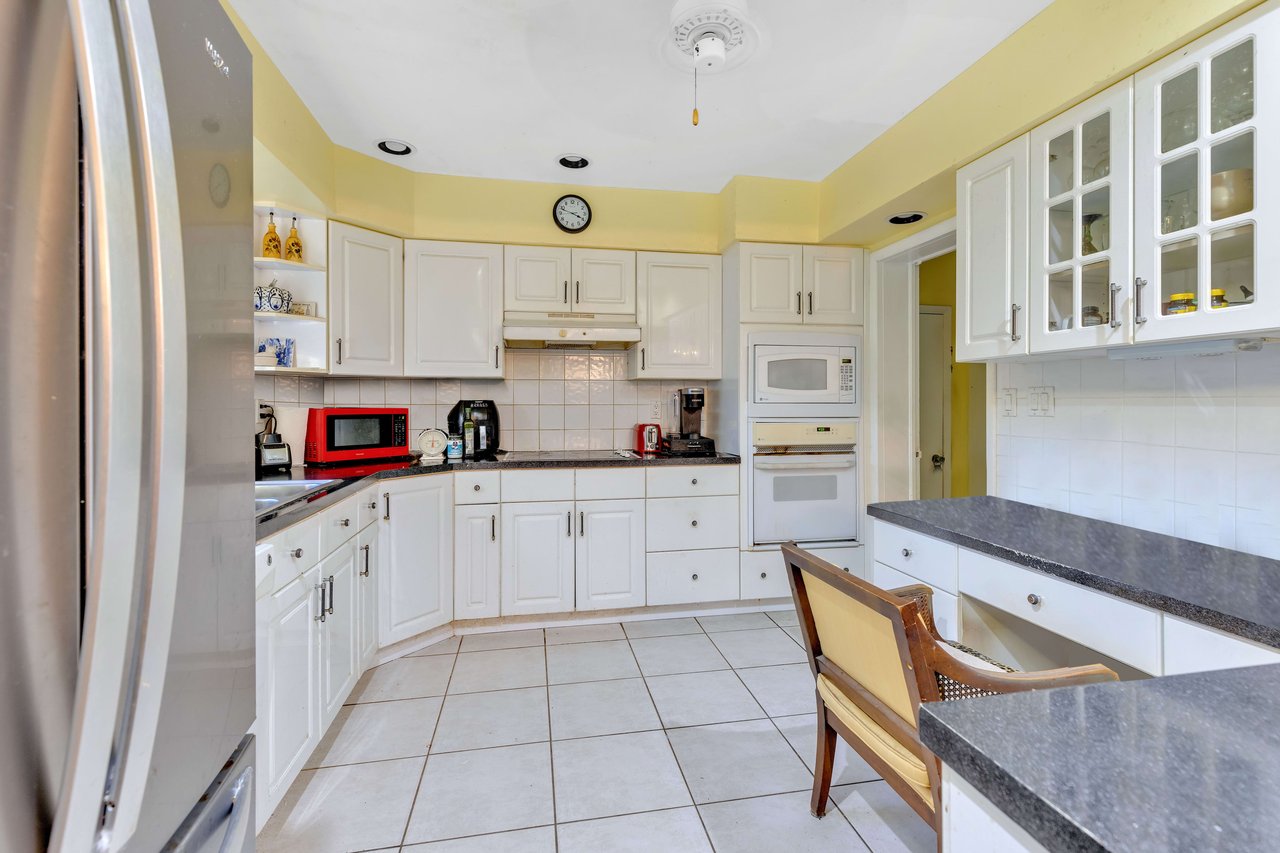 1328 Dewey St Hollywood