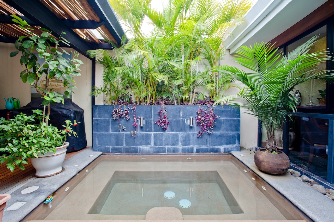 Remodeled Garden Townhome, Escazu, San Jose