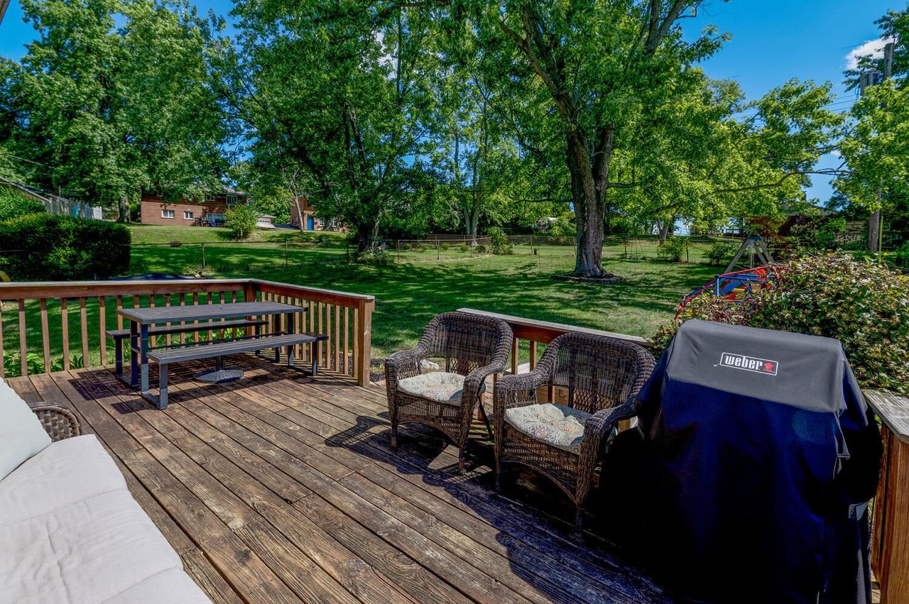 3239 Fieldcrest Dr